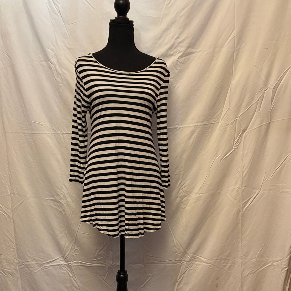 Soft Surroundings Black and White Striped Long Sleeve Top